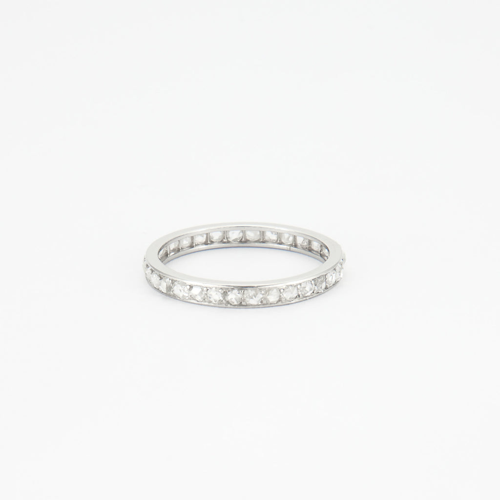 Alliance en diamants tailles roses.