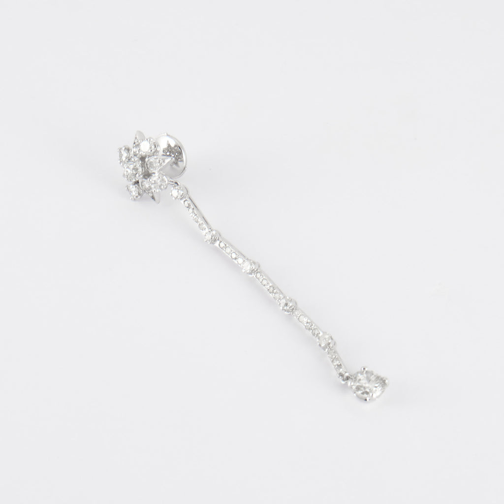 Boucles d'oreilles pendantes, or blanc et diamants