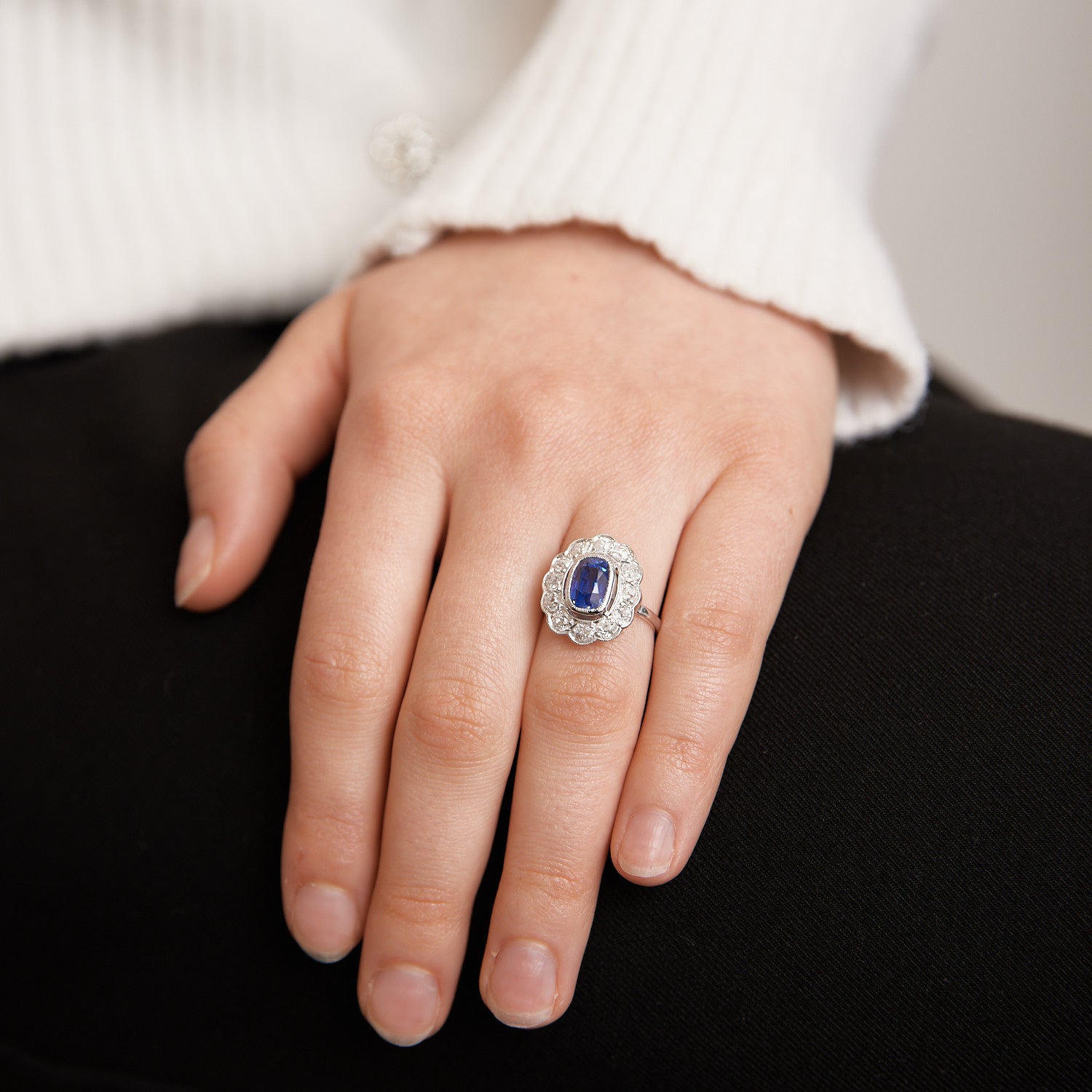 Bague marguerite saphir naturel, non chauffé et diamants
