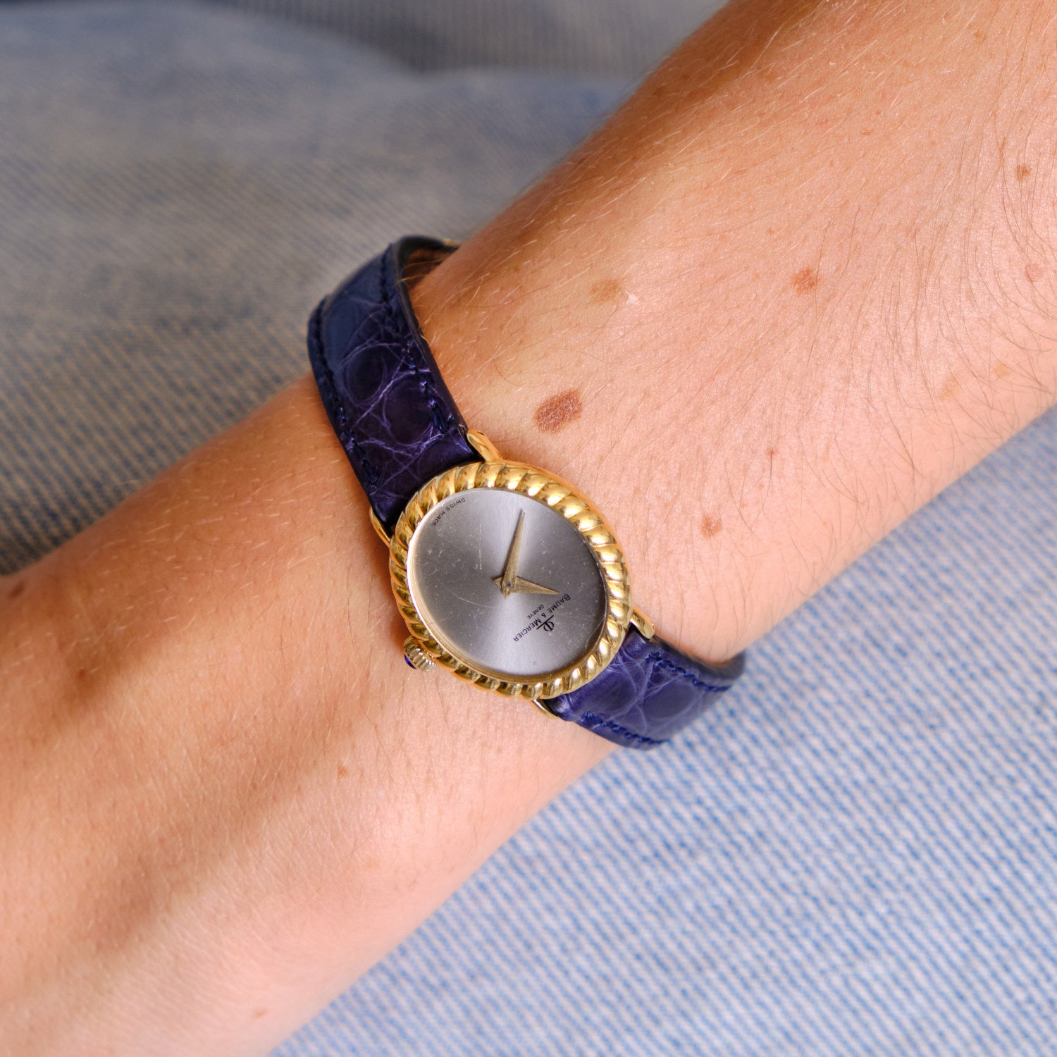 Montre vintage Baume & Mercier, or jaune