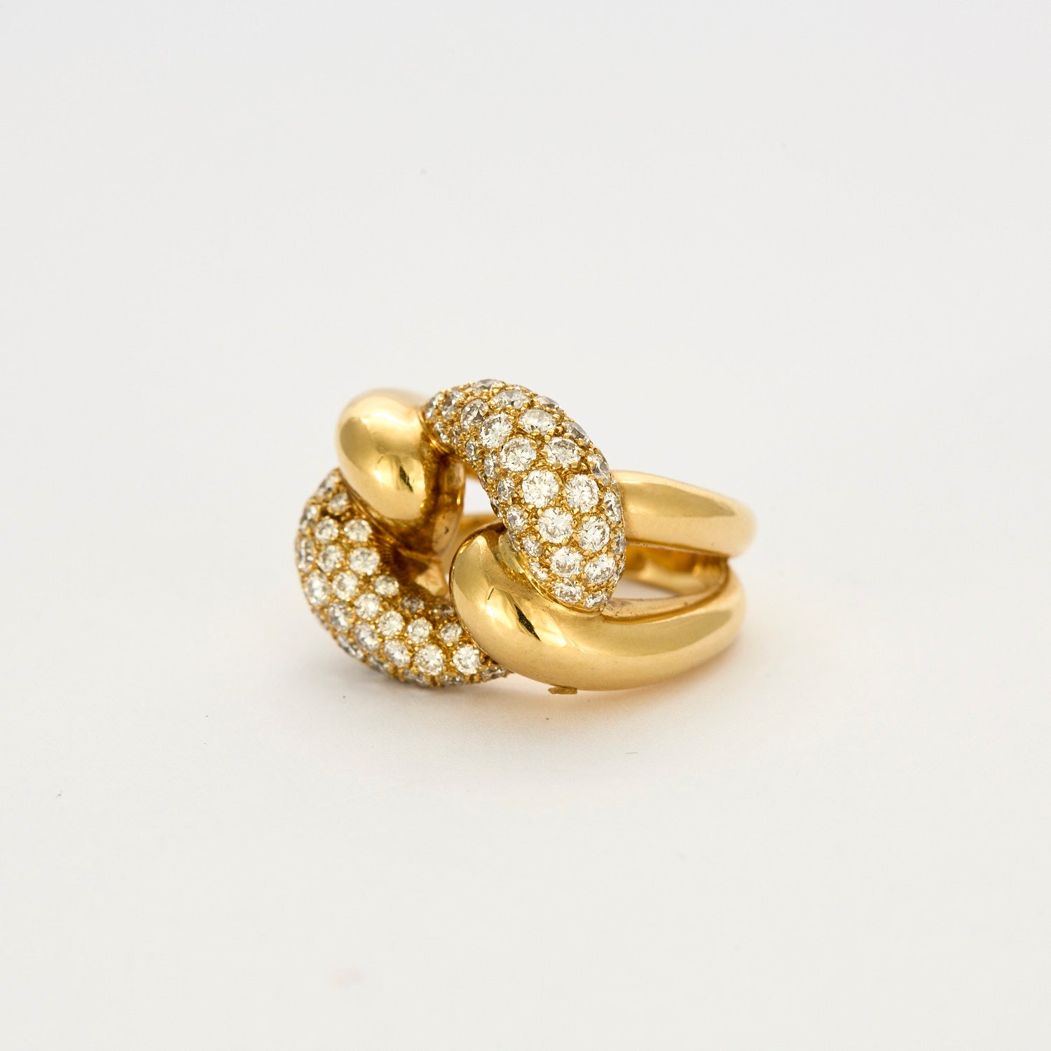 Bague "maillon de chaine" en or jaune et diamants