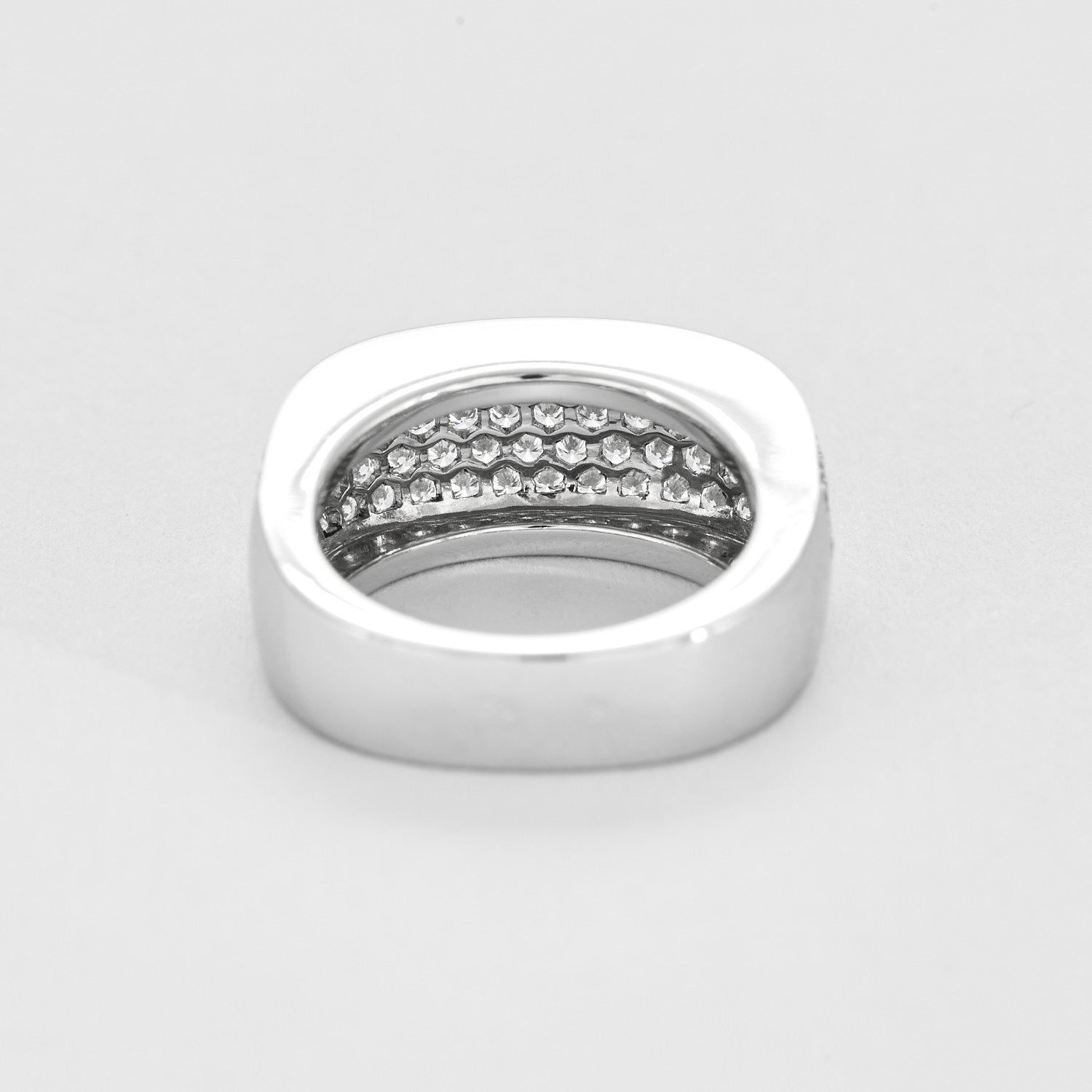 Bague "Mauboussin" Sophia en or blanc et diamants