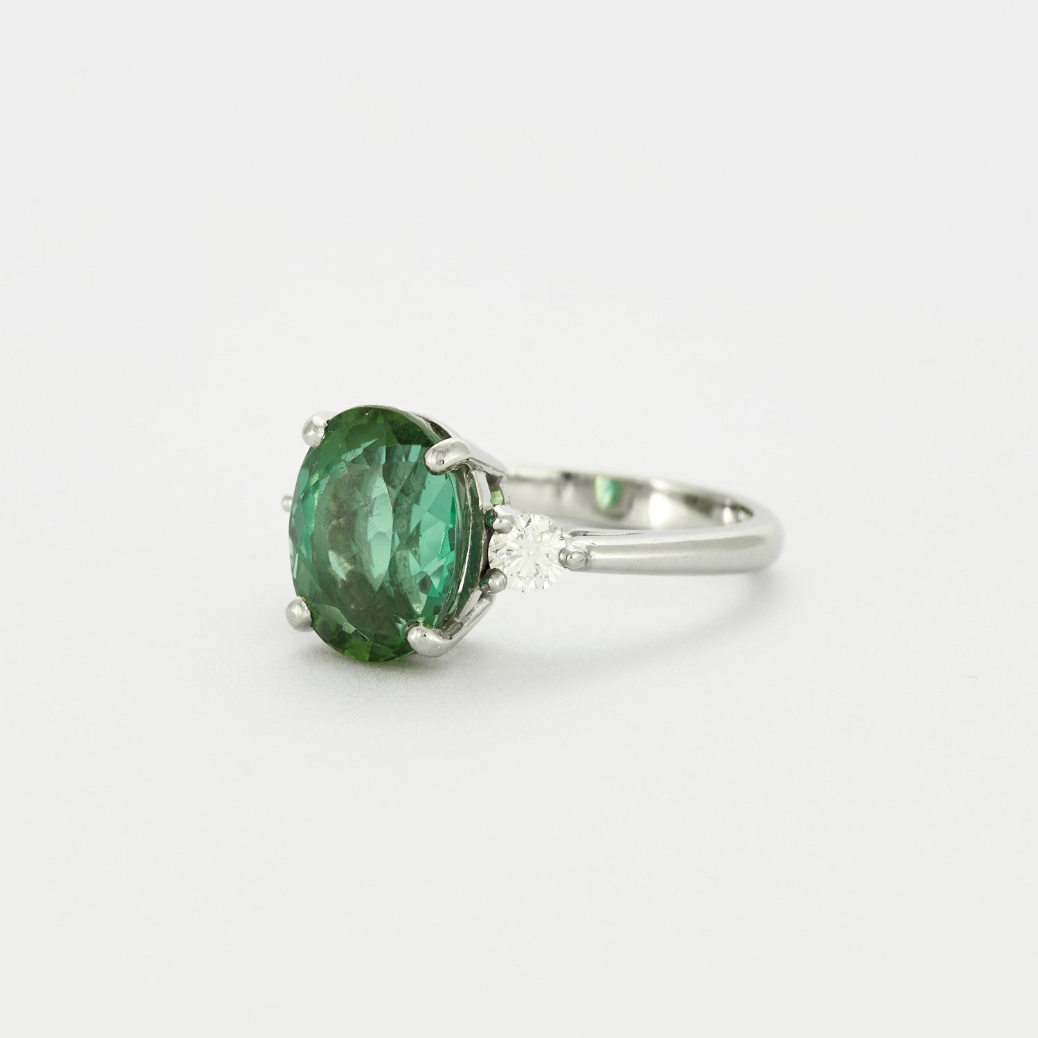 Bague Tourmaline verte 4,15 carats.