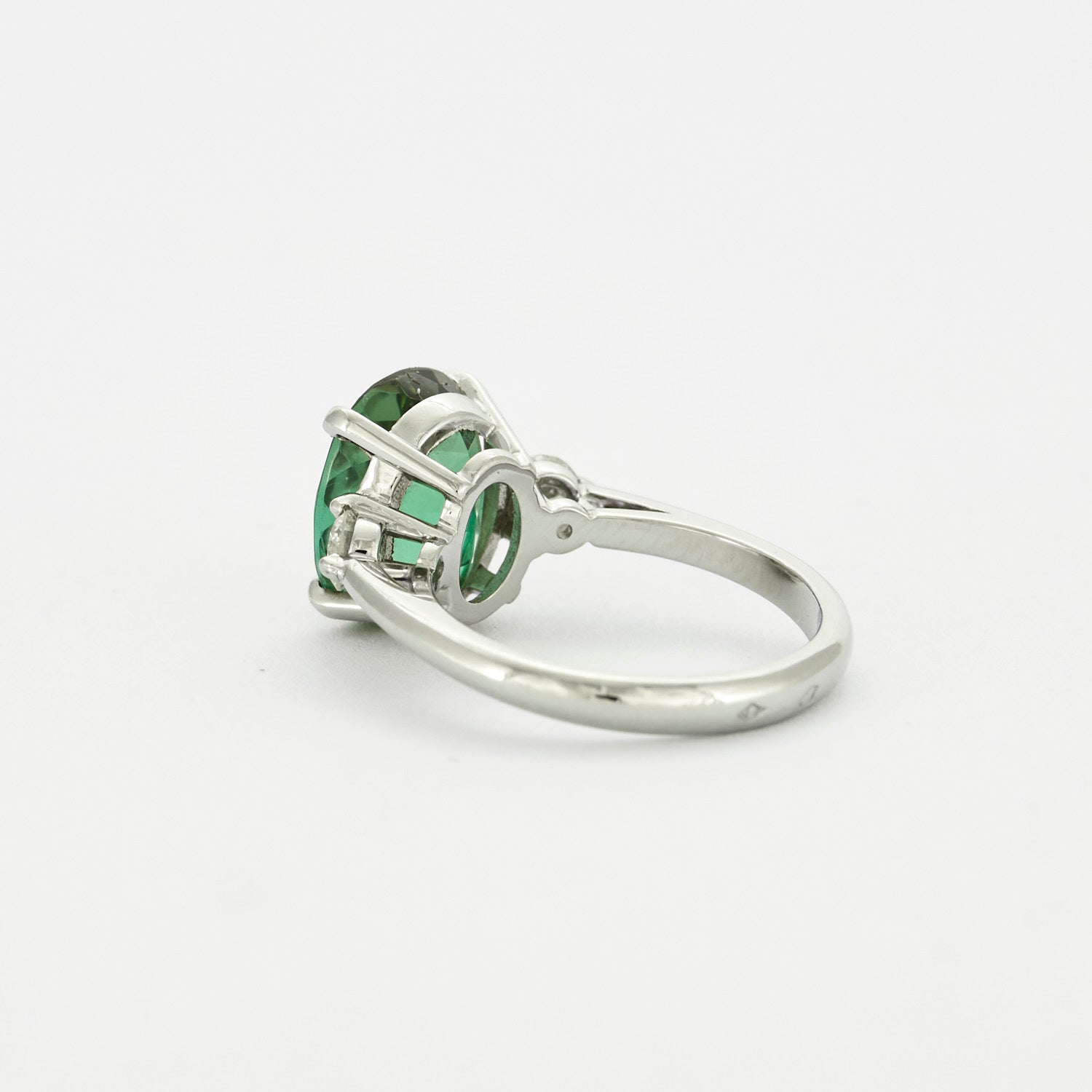 Bague Tourmaline verte 4,15 carats.