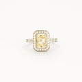 Bague style "Art Deco" en or blanc, saphir jaune et diamants.