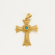 Pendentif Croix ciselée et petit cabochon turquoise