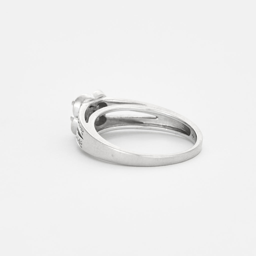 Solitaire Mauboussin "Chance of love No1" en or blanc et diamants