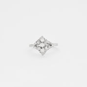 Bague en or blanc sertie de 3 diamants