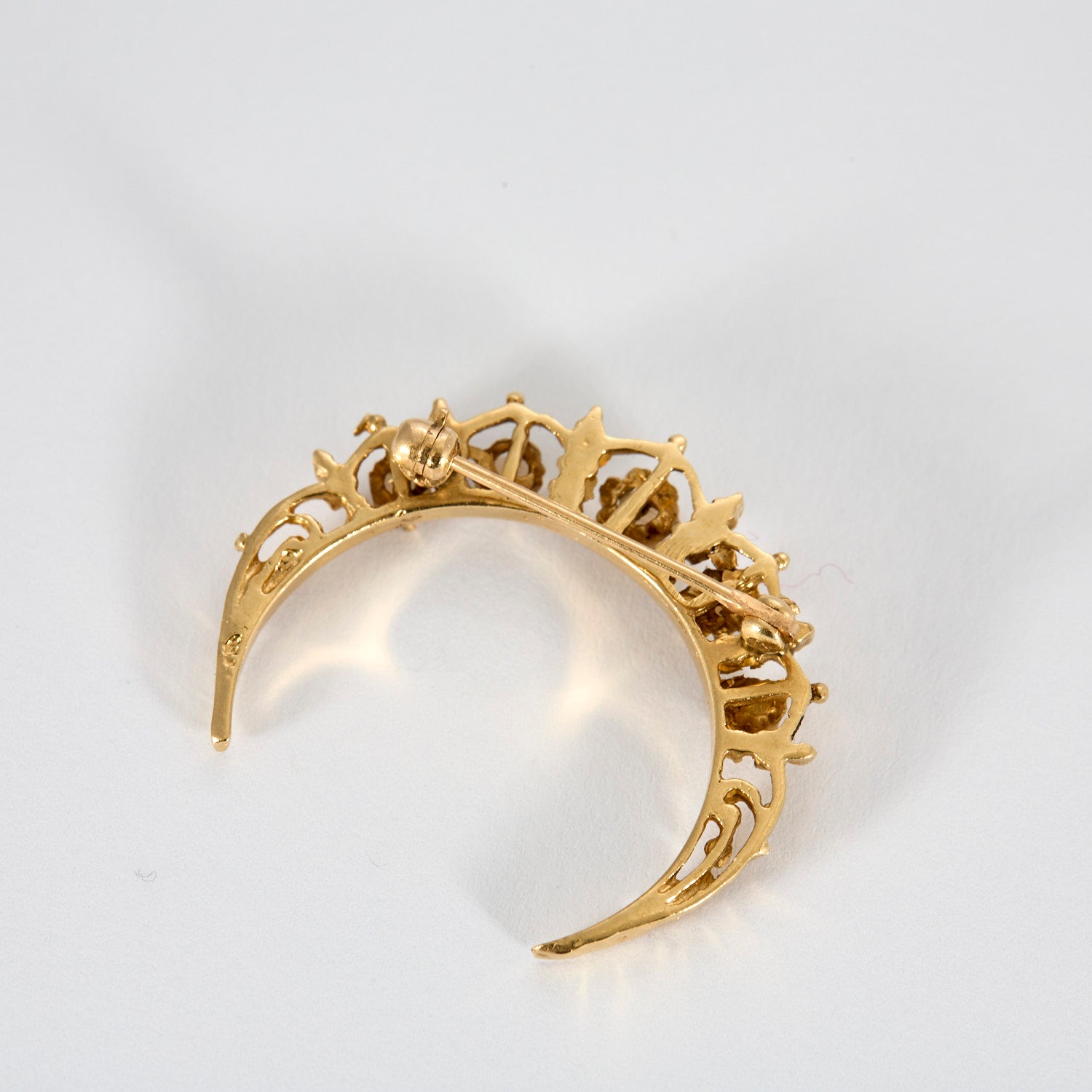 Broche  Lune or jaune et opales