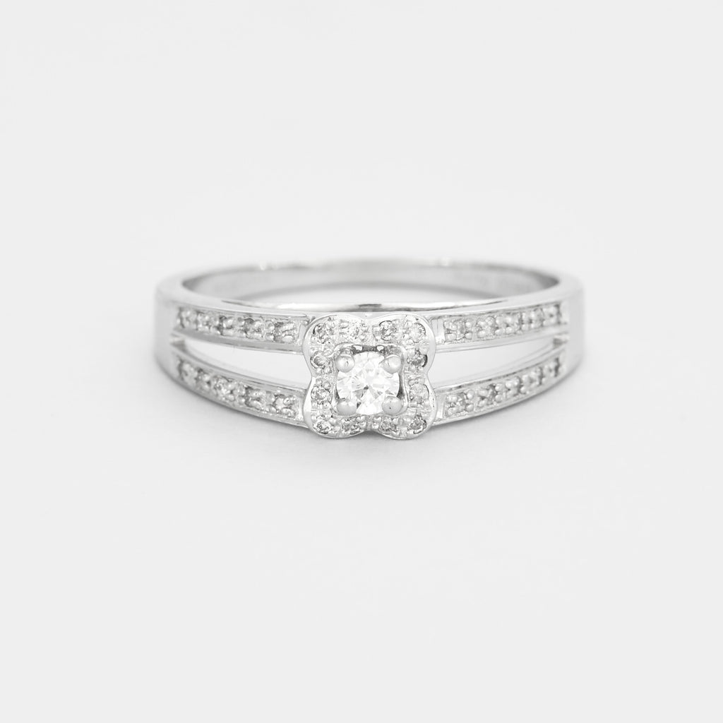 Solitaire Mauboussin "Chance of love No1" en or blanc et diamants