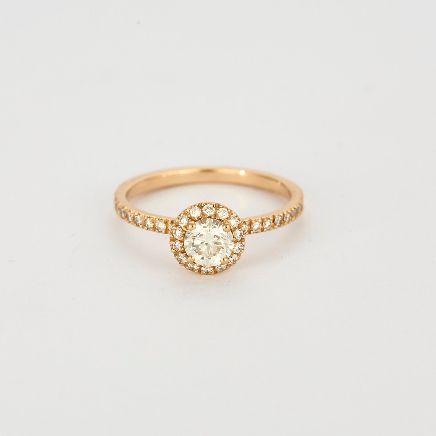 Solitaire "Gemmyo" en or rose centre diamant 0,50 carat.