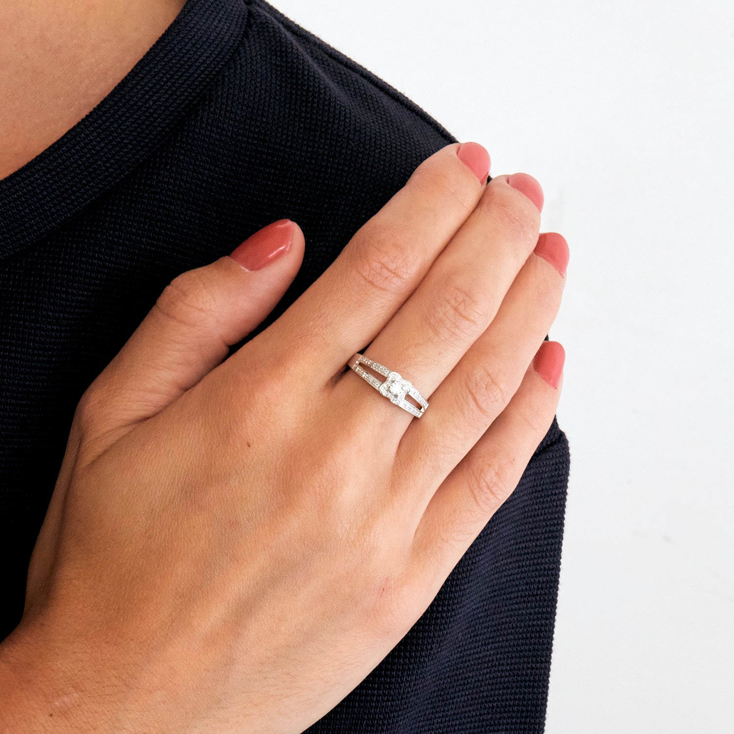Solitaire Mauboussin "Chance of love No1" en or blanc et diamants