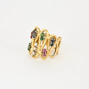 Bague en or jaune ciselé, diamants, rubis, saphirs et émeraudes