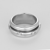 Bague "Possession" PIAGET or blanc et diamants.