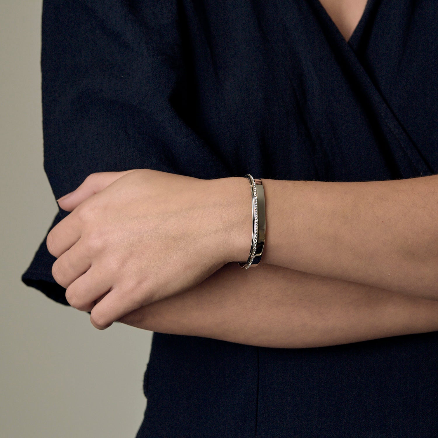 Bracelet Messika Kate Bangle en or blanc et diamants