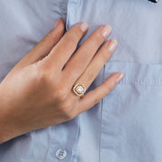 Bague "Mylène" PM en rose et diamant coussin.