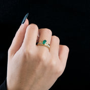 Bague multi-anneaux 3 rangs émeraude.