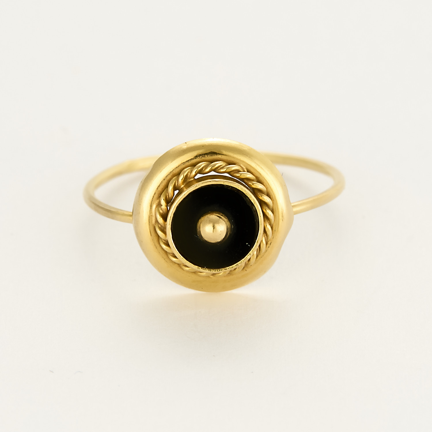 Bague vintage or jaune et Onyx