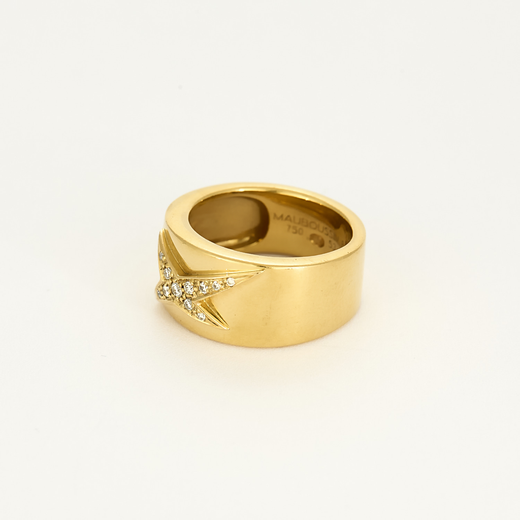 Bague "Mauboussin" étoile divine en or jaune et diamants