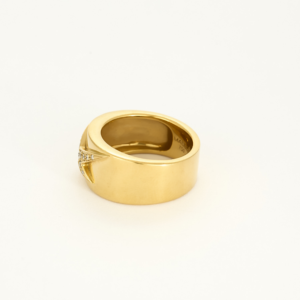 Bague "Mauboussin" étoile divine en or jaune et diamants