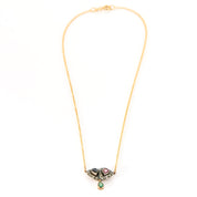 Collier en or, diamants, saphir, rubis et émeraude.