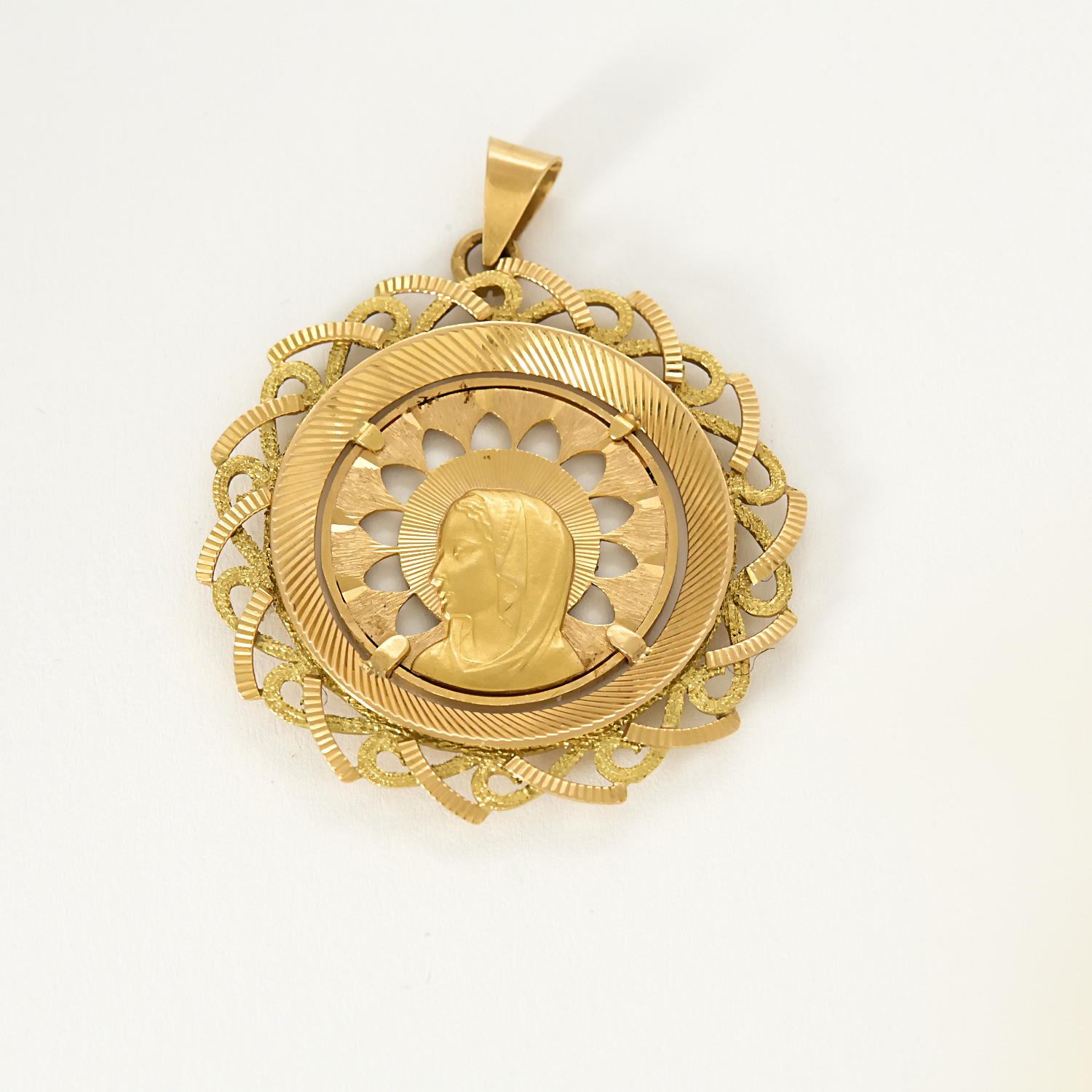 Médaille/Pendentif vierge ancien en or jaune