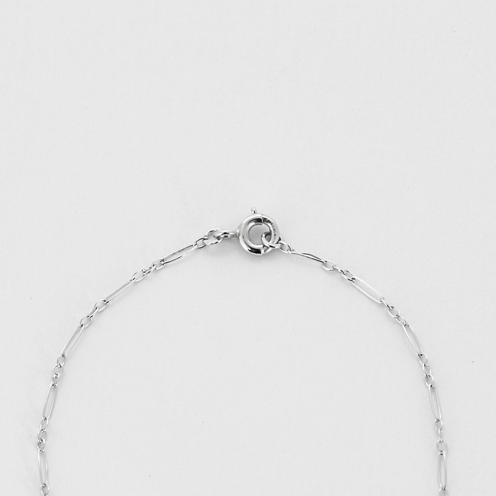 Collier ancien en or blanc et diamants