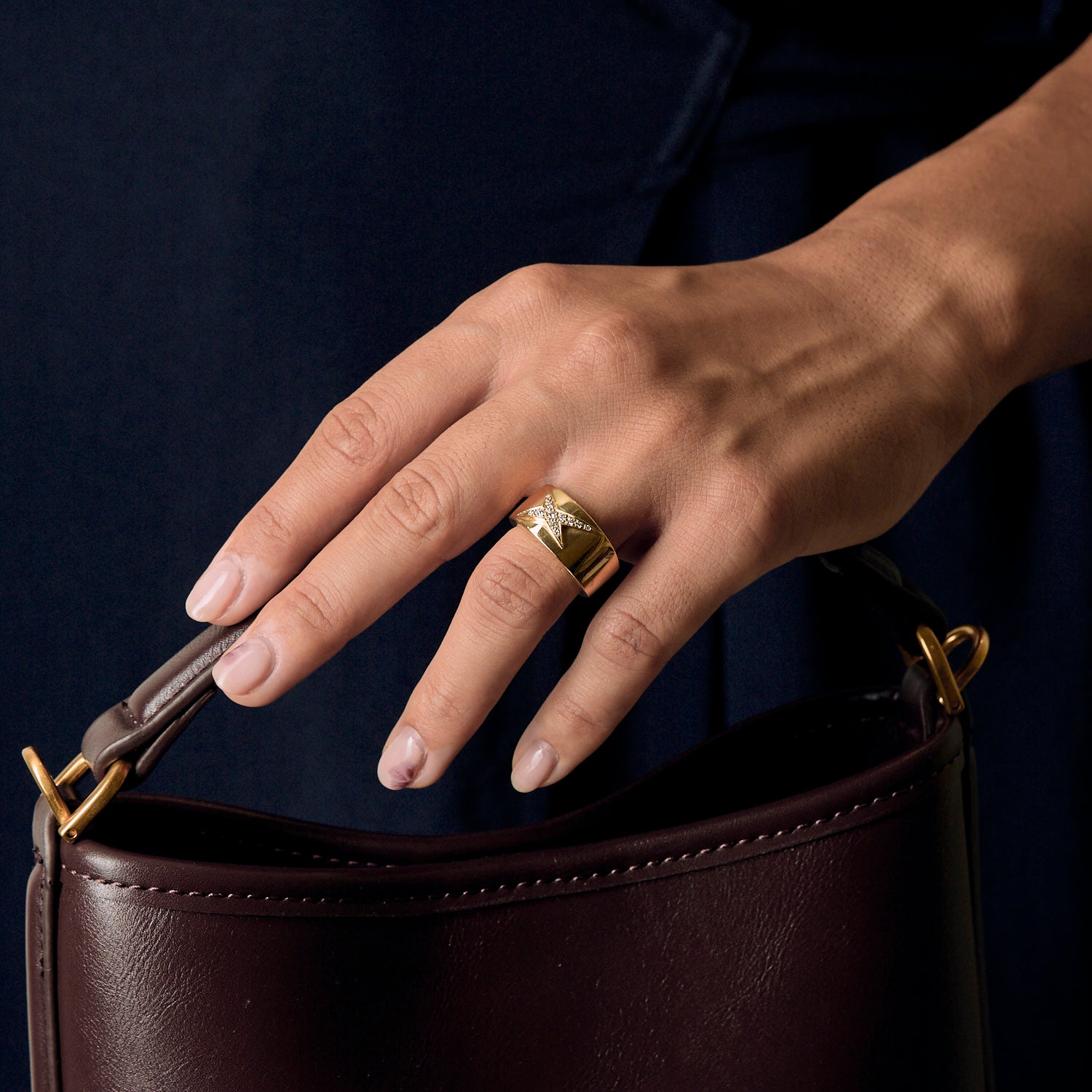 Bague "Mauboussin" étoile divine en or jaune et diamants