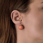 Dormeuses anciennes en or rose et perles de Corail ancien 15mm.
