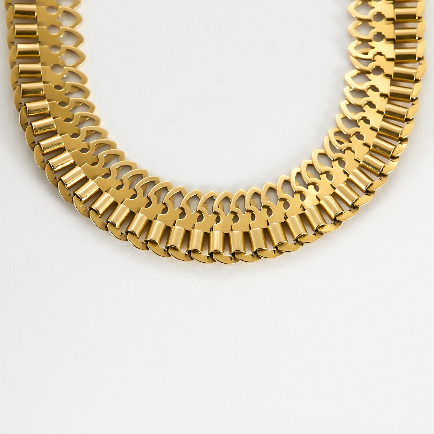 Collier ancien Maille souple en or 18k.