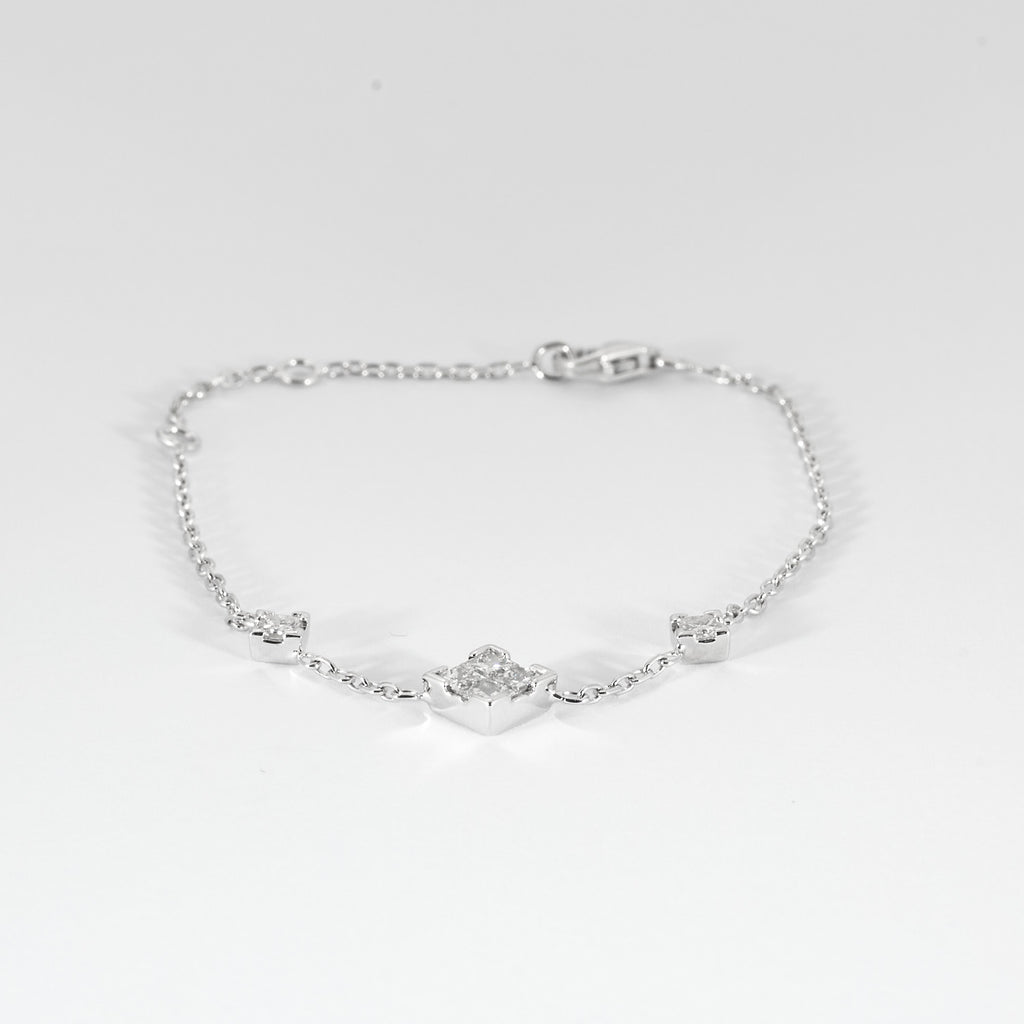 Bracelet diamants princesses en or blanc