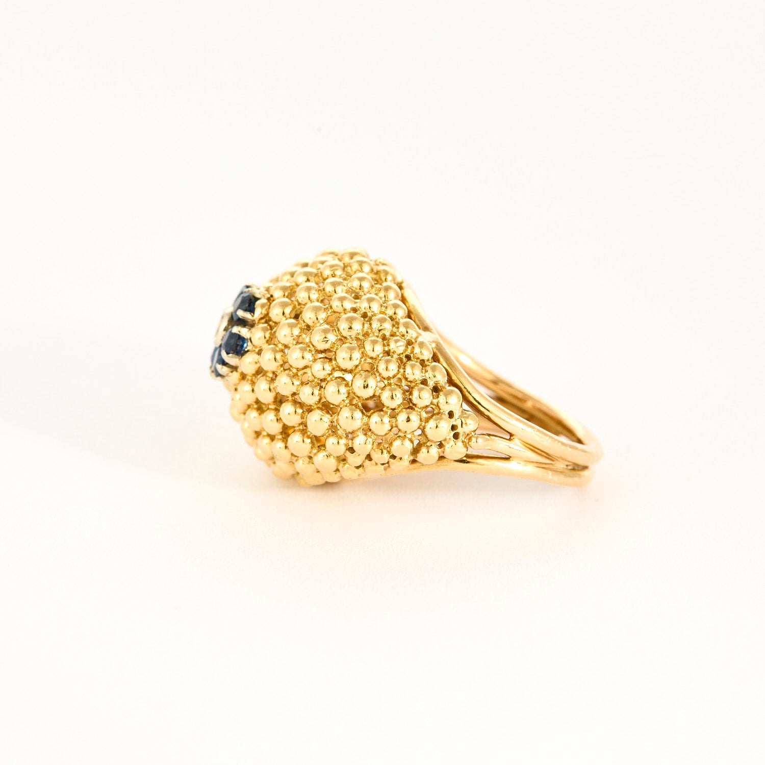 Bague boules vintage en or jaune.