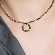 Collier pièce 2 Pesos, diamants or et argent.
