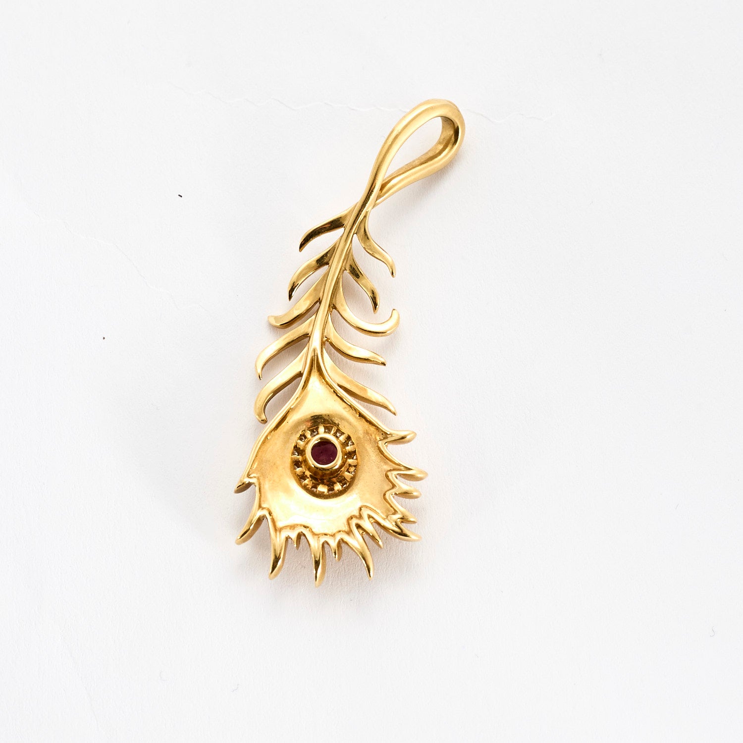 Pendentif Plume en or jaune et diamants