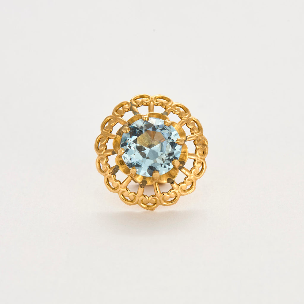 Boucles d'oreilles en or jaune et Aigue-marine.