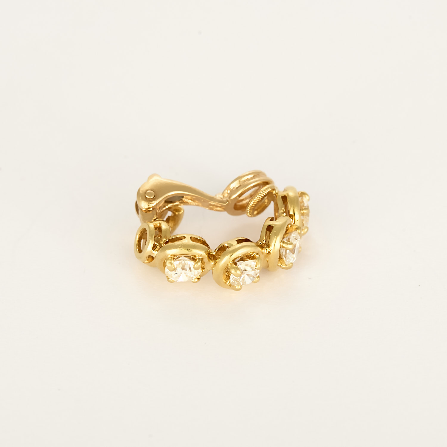 Boucles d'oreille "TABBAH" en or et 2 carats de diamants
