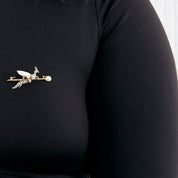 Broche fin XIX Cigale en or et diamants.