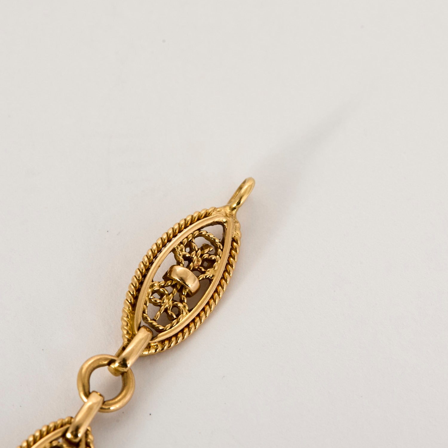 Bracelet mailles filigranes torsadé en or