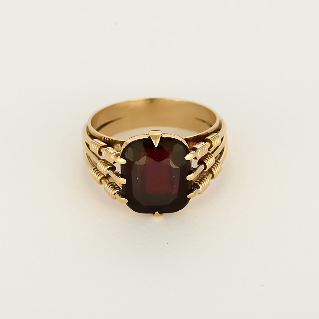 Bague Vintage Grenat en or jaune