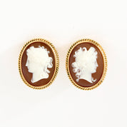 Boucles d'oreilles clips en or et camée