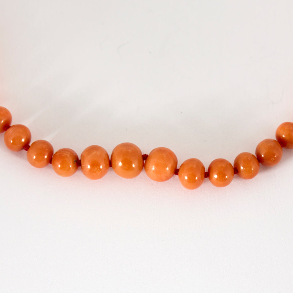 Collier ancien en corail perles 8-5mm