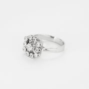 Bague ancienne carré or blanc et diamants.