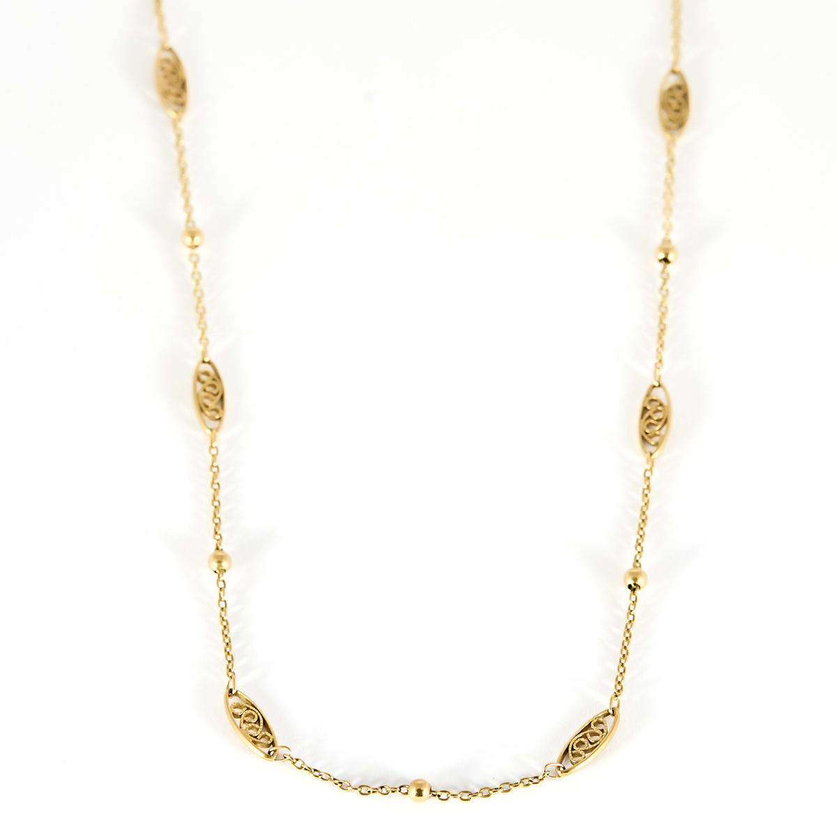 Chaine vintage filigrane et perles d'or en or jaune