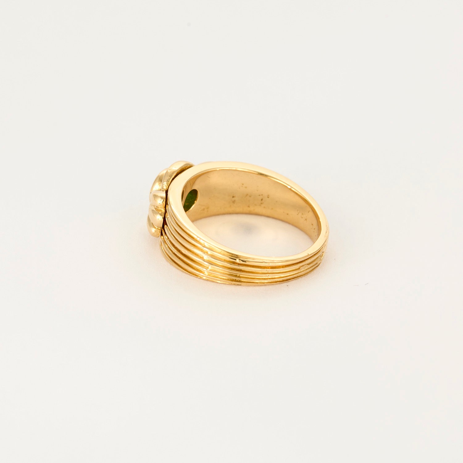 Bague Van Cleef & Arpels vintage en or jaune et émeraude
