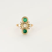 Bague ancienne Antique en or diamants et émeraude