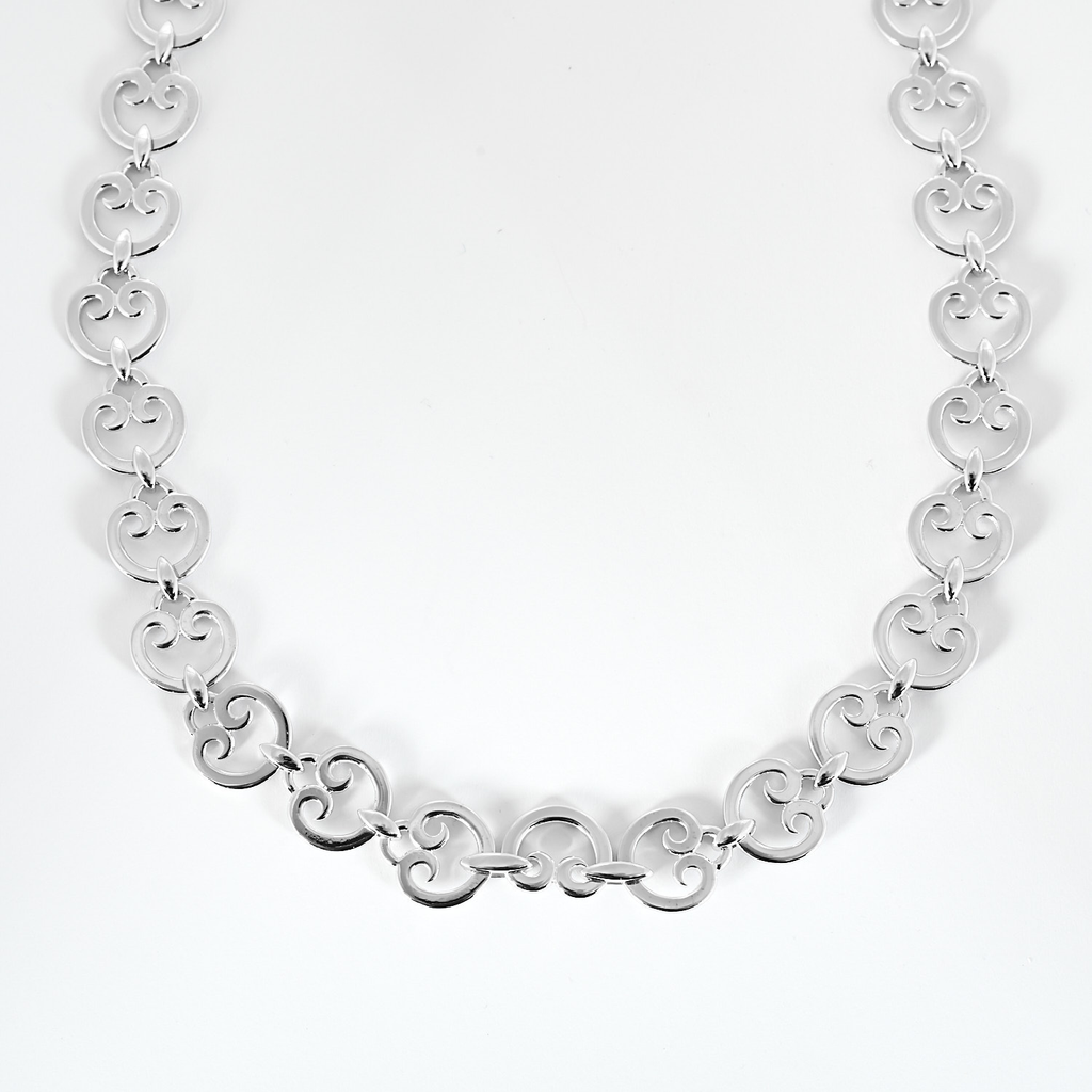 Collier Coeur O.J PERRIN en or blanc.