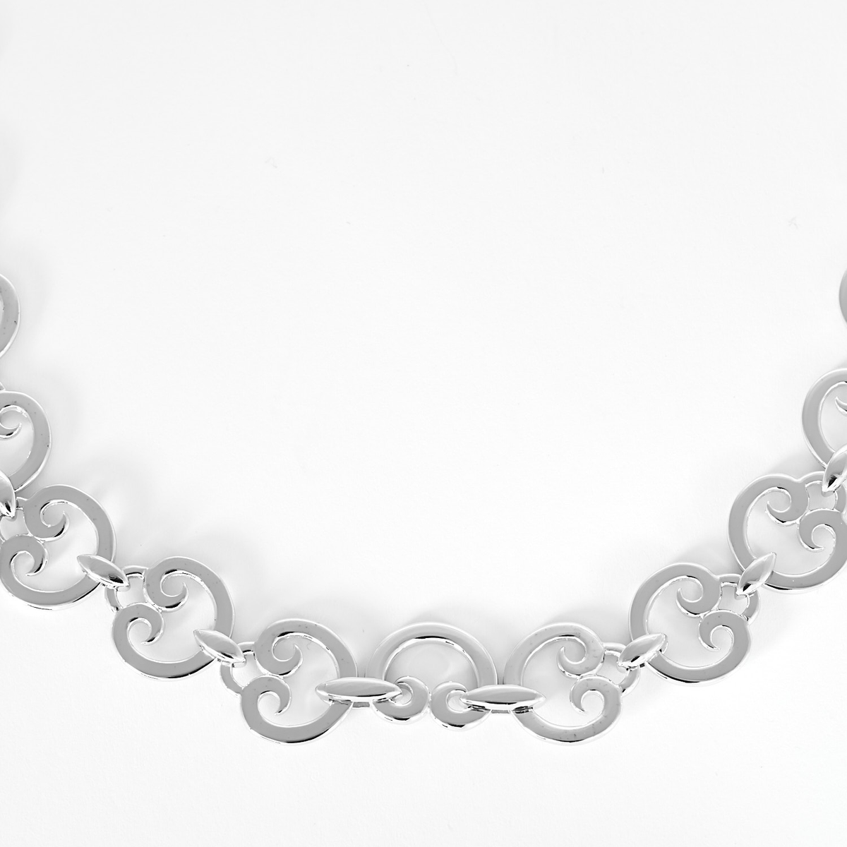 Collier Coeur O.J PERRIN en or blanc.