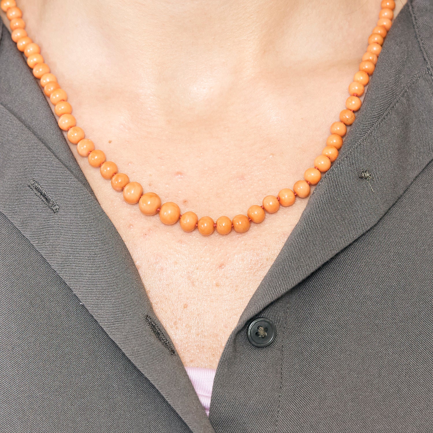 Collier ancien en corail perles 8-5mm