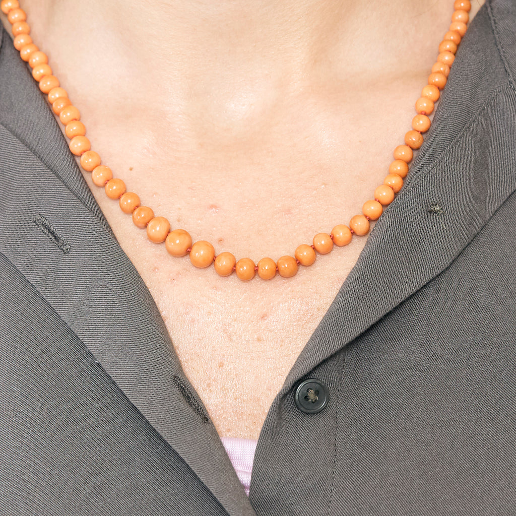 Collier ancien en corail perles 8-5mm