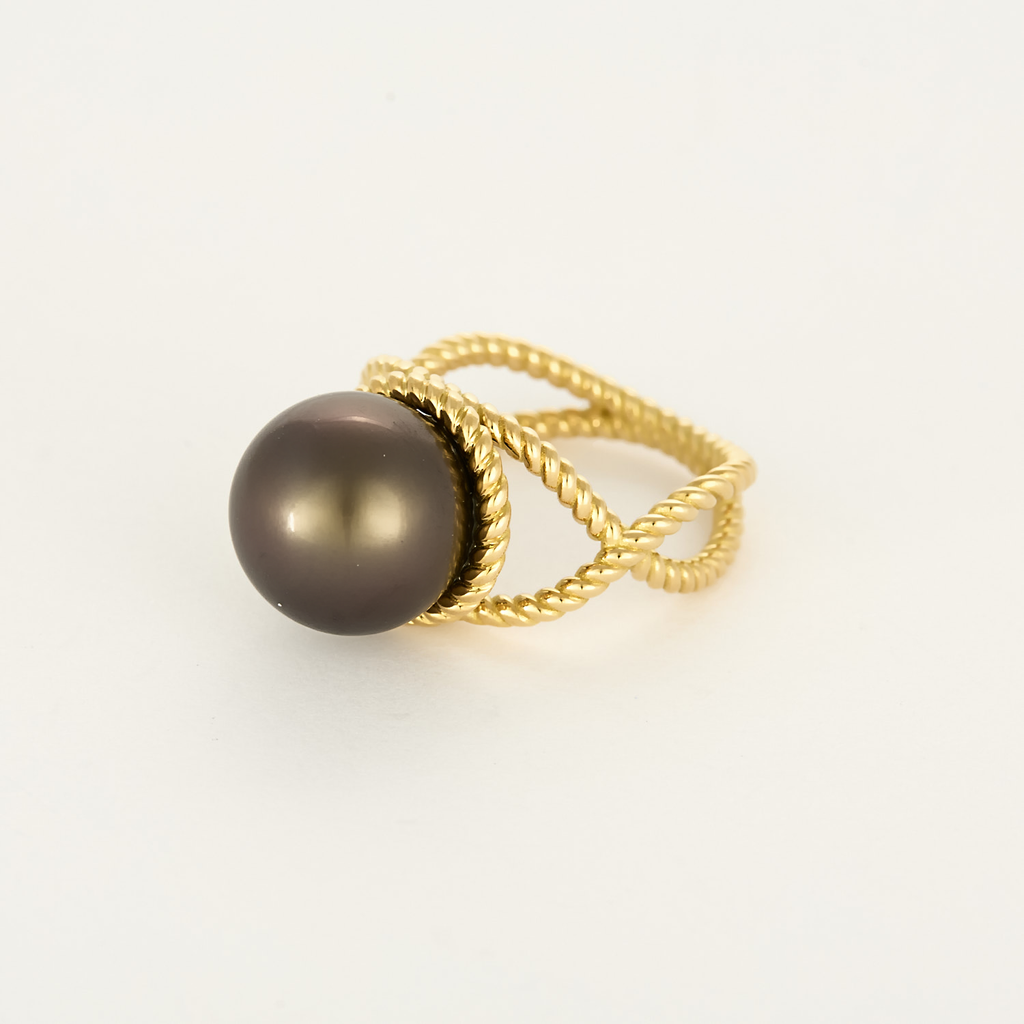 Bague en or jaune torsadé et une perle aubergine de 12mm